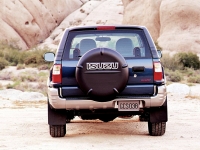 Isuzu Rodeo SUV 3-door (1 generation) 3.2 AT (208hp) photo, Isuzu Rodeo SUV 3-door (1 generation) 3.2 AT (208hp) photos, Isuzu Rodeo SUV 3-door (1 generation) 3.2 AT (208hp) picture, Isuzu Rodeo SUV 3-door (1 generation) 3.2 AT (208hp) pictures, Isuzu photos, Isuzu pictures, image Isuzu, Isuzu images