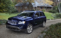 Jeep Compass Crossover (1 generation) 2.4 CVT (170hp) LIMITED (2013) photo, Jeep Compass Crossover (1 generation) 2.4 CVT (170hp) LIMITED (2013) photos, Jeep Compass Crossover (1 generation) 2.4 CVT (170hp) LIMITED (2013) picture, Jeep Compass Crossover (1 generation) 2.4 CVT (170hp) LIMITED (2013) pictures, Jeep photos, Jeep pictures, image Jeep, Jeep images