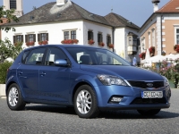 Kia CEE'd Hatchback 5-door. (1 generation) 1.6 AT (126hp) photo, Kia CEE'd Hatchback 5-door. (1 generation) 1.6 AT (126hp) photos, Kia CEE'd Hatchback 5-door. (1 generation) 1.6 AT (126hp) picture, Kia CEE'd Hatchback 5-door. (1 generation) 1.6 AT (126hp) pictures, Kia photos, Kia pictures, image Kia, Kia images