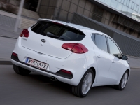 Kia CEE'd Hatchback 5-door. (2 generation) 1.6 AT (129hp) Comfort (2013) photo, Kia CEE'd Hatchback 5-door. (2 generation) 1.6 AT (129hp) Comfort (2013) photos, Kia CEE'd Hatchback 5-door. (2 generation) 1.6 AT (129hp) Comfort (2013) picture, Kia CEE'd Hatchback 5-door. (2 generation) 1.6 AT (129hp) Comfort (2013) pictures, Kia photos, Kia pictures, image Kia, Kia images