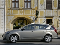 Kia CEE'd SW estate (1 generation) 1.6 EcoDynamics MT (126hp) photo, Kia CEE'd SW estate (1 generation) 1.6 EcoDynamics MT (126hp) photos, Kia CEE'd SW estate (1 generation) 1.6 EcoDynamics MT (126hp) picture, Kia CEE'd SW estate (1 generation) 1.6 EcoDynamics MT (126hp) pictures, Kia photos, Kia pictures, image Kia, Kia images