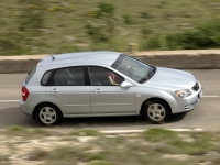 Kia Cerato Hatchback (1 generation) 1.6 AT (110hp) photo, Kia Cerato Hatchback (1 generation) 1.6 AT (110hp) photos, Kia Cerato Hatchback (1 generation) 1.6 AT (110hp) picture, Kia Cerato Hatchback (1 generation) 1.6 AT (110hp) pictures, Kia photos, Kia pictures, image Kia, Kia images