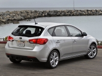 Kia Forte Hatchback (1 generation) 1.6 GDI MT (140 HP) photo, Kia Forte Hatchback (1 generation) 1.6 GDI MT (140 HP) photos, Kia Forte Hatchback (1 generation) 1.6 GDI MT (140 HP) picture, Kia Forte Hatchback (1 generation) 1.6 GDI MT (140 HP) pictures, Kia photos, Kia pictures, image Kia, Kia images