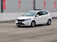 Kia K2 Hatchback (1 generation) 1.6 AT (123 HP) photo, Kia K2 Hatchback (1 generation) 1.6 AT (123 HP) photos, Kia K2 Hatchback (1 generation) 1.6 AT (123 HP) picture, Kia K2 Hatchback (1 generation) 1.6 AT (123 HP) pictures, Kia photos, Kia pictures, image Kia, Kia images