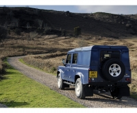 Land Rover Defender 110 Utility SUV 5-door (1 generation) 2.2 TD MT (122hp) Base (2013) photo, Land Rover Defender 110 Utility SUV 5-door (1 generation) 2.2 TD MT (122hp) Base (2013) photos, Land Rover Defender 110 Utility SUV 5-door (1 generation) 2.2 TD MT (122hp) Base (2013) picture, Land Rover Defender 110 Utility SUV 5-door (1 generation) 2.2 TD MT (122hp) Base (2013) pictures, Land Rover photos, Land Rover pictures, image Land Rover, Land Rover images