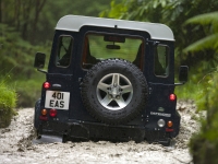 Land Rover Defender 90 SUV 3-door (1 generation) 2.2 TD MT (122hp) Base (2013) photo, Land Rover Defender 90 SUV 3-door (1 generation) 2.2 TD MT (122hp) Base (2013) photos, Land Rover Defender 90 SUV 3-door (1 generation) 2.2 TD MT (122hp) Base (2013) picture, Land Rover Defender 90 SUV 3-door (1 generation) 2.2 TD MT (122hp) Base (2013) pictures, Land Rover photos, Land Rover pictures, image Land Rover, Land Rover images