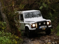 Land Rover Defender 90 SUV 3-door (1 generation) 2.2 TD MT (122hp) Base (2013) photo, Land Rover Defender 90 SUV 3-door (1 generation) 2.2 TD MT (122hp) Base (2013) photos, Land Rover Defender 90 SUV 3-door (1 generation) 2.2 TD MT (122hp) Base (2013) picture, Land Rover Defender 90 SUV 3-door (1 generation) 2.2 TD MT (122hp) Base (2013) pictures, Land Rover photos, Land Rover pictures, image Land Rover, Land Rover images