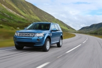 Land Rover Freelander Crossover (2 generation) 2.2 TD4 AT 4WD (150hp) HSE photo, Land Rover Freelander Crossover (2 generation) 2.2 TD4 AT 4WD (150hp) HSE photos, Land Rover Freelander Crossover (2 generation) 2.2 TD4 AT 4WD (150hp) HSE picture, Land Rover Freelander Crossover (2 generation) 2.2 TD4 AT 4WD (150hp) HSE pictures, Land Rover photos, Land Rover pictures, image Land Rover, Land Rover images