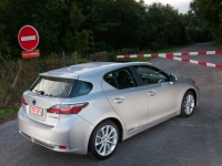 Lexus CT Hatchback 5-door. (1 generation) 200h CVT (136hp) Eco photo, Lexus CT Hatchback 5-door. (1 generation) 200h CVT (136hp) Eco photos, Lexus CT Hatchback 5-door. (1 generation) 200h CVT (136hp) Eco picture, Lexus CT Hatchback 5-door. (1 generation) 200h CVT (136hp) Eco pictures, Lexus photos, Lexus pictures, image Lexus, Lexus images