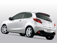 Mazda 2 Hatchback 3-door (2 generation) 1.4 MZ-CD MT (68 HP) photo, Mazda 2 Hatchback 3-door (2 generation) 1.4 MZ-CD MT (68 HP) photos, Mazda 2 Hatchback 3-door (2 generation) 1.4 MZ-CD MT (68 HP) picture, Mazda 2 Hatchback 3-door (2 generation) 1.4 MZ-CD MT (68 HP) pictures, Mazda photos, Mazda pictures, image Mazda, Mazda images