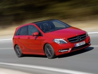 Mercedes-Benz B-Class Hatchback (W246) B 180 BlueEfficiency MT (122 hp) basic photo, Mercedes-Benz B-Class Hatchback (W246) B 180 BlueEfficiency MT (122 hp) basic photos, Mercedes-Benz B-Class Hatchback (W246) B 180 BlueEfficiency MT (122 hp) basic picture, Mercedes-Benz B-Class Hatchback (W246) B 180 BlueEfficiency MT (122 hp) basic pictures, Mercedes-Benz photos, Mercedes-Benz pictures, image Mercedes-Benz, Mercedes-Benz images