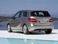 Mercedes-Benz B-Class Hatchback (W246) B 180 CDI BlueEfficiency 7G-DCT (109hp) photo, Mercedes-Benz B-Class Hatchback (W246) B 180 CDI BlueEfficiency 7G-DCT (109hp) photos, Mercedes-Benz B-Class Hatchback (W246) B 180 CDI BlueEfficiency 7G-DCT (109hp) picture, Mercedes-Benz B-Class Hatchback (W246) B 180 CDI BlueEfficiency 7G-DCT (109hp) pictures, Mercedes-Benz photos, Mercedes-Benz pictures, image Mercedes-Benz, Mercedes-Benz images