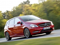 Mercedes-Benz B-Class Hatchback (W246) B 180 CDI BlueEfficiency 7G-DCT (109hp) photo, Mercedes-Benz B-Class Hatchback (W246) B 180 CDI BlueEfficiency 7G-DCT (109hp) photos, Mercedes-Benz B-Class Hatchback (W246) B 180 CDI BlueEfficiency 7G-DCT (109hp) picture, Mercedes-Benz B-Class Hatchback (W246) B 180 CDI BlueEfficiency 7G-DCT (109hp) pictures, Mercedes-Benz photos, Mercedes-Benz pictures, image Mercedes-Benz, Mercedes-Benz images