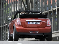 Mini Cabrio Cooper convertible 2-door (2 generation) 1.6 MT (122hp) basic photo, Mini Cabrio Cooper convertible 2-door (2 generation) 1.6 MT (122hp) basic photos, Mini Cabrio Cooper convertible 2-door (2 generation) 1.6 MT (122hp) basic picture, Mini Cabrio Cooper convertible 2-door (2 generation) 1.6 MT (122hp) basic pictures, Mini photos, Mini pictures, image Mini, Mini images