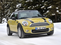 Mini Cooper Hatchback 3-door (2 generation) 1.6 AT (122hp) basic photo, Mini Cooper Hatchback 3-door (2 generation) 1.6 AT (122hp) basic photos, Mini Cooper Hatchback 3-door (2 generation) 1.6 AT (122hp) basic picture, Mini Cooper Hatchback 3-door (2 generation) 1.6 AT (122hp) basic pictures, Mini photos, Mini pictures, image Mini, Mini images