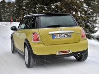 Mini Cooper Hatchback 3-door (2 generation) 1.6 MT (122hp) basic photo, Mini Cooper Hatchback 3-door (2 generation) 1.6 MT (122hp) basic photos, Mini Cooper Hatchback 3-door (2 generation) 1.6 MT (122hp) basic picture, Mini Cooper Hatchback 3-door (2 generation) 1.6 MT (122hp) basic pictures, Mini photos, Mini pictures, image Mini, Mini images