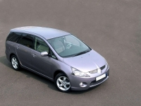 Mitsubishi Grandis MPV (1 generation) 2.4 AT (162 HP) photo, Mitsubishi Grandis MPV (1 generation) 2.4 AT (162 HP) photos, Mitsubishi Grandis MPV (1 generation) 2.4 AT (162 HP) picture, Mitsubishi Grandis MPV (1 generation) 2.4 AT (162 HP) pictures, Mitsubishi photos, Mitsubishi pictures, image Mitsubishi, Mitsubishi images