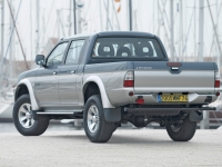 Mitsubishi L200 Pickup 4-door (3 generation) 2.5 TD MT 4WD (115 HP) photo, Mitsubishi L200 Pickup 4-door (3 generation) 2.5 TD MT 4WD (115 HP) photos, Mitsubishi L200 Pickup 4-door (3 generation) 2.5 TD MT 4WD (115 HP) picture, Mitsubishi L200 Pickup 4-door (3 generation) 2.5 TD MT 4WD (115 HP) pictures, Mitsubishi photos, Mitsubishi pictures, image Mitsubishi, Mitsubishi images