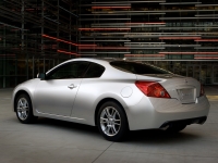 Nissan Altima Coupe (L32) 2.5 MT (175 hp) photo, Nissan Altima Coupe (L32) 2.5 MT (175 hp) photos, Nissan Altima Coupe (L32) 2.5 MT (175 hp) picture, Nissan Altima Coupe (L32) 2.5 MT (175 hp) pictures, Nissan photos, Nissan pictures, image Nissan, Nissan images