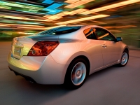 Nissan Altima Coupe (L32) 2.5 MT (175 hp) photo, Nissan Altima Coupe (L32) 2.5 MT (175 hp) photos, Nissan Altima Coupe (L32) 2.5 MT (175 hp) picture, Nissan Altima Coupe (L32) 2.5 MT (175 hp) pictures, Nissan photos, Nissan pictures, image Nissan, Nissan images