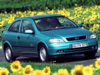 Opel Astra Hatchback 3-door (G) 1.4 AT (90 HP) photo, Opel Astra Hatchback 3-door (G) 1.4 AT (90 HP) photos, Opel Astra Hatchback 3-door (G) 1.4 AT (90 HP) picture, Opel Astra Hatchback 3-door (G) 1.4 AT (90 HP) pictures, Opel photos, Opel pictures, image Opel, Opel images