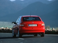 Opel Astra Hatchback 5-door. (G) 1.6 AT (75 HP) photo, Opel Astra Hatchback 5-door. (G) 1.6 AT (75 HP) photos, Opel Astra Hatchback 5-door. (G) 1.6 AT (75 HP) picture, Opel Astra Hatchback 5-door. (G) 1.6 AT (75 HP) pictures, Opel photos, Opel pictures, image Opel, Opel images