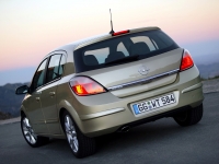 Opel Astra Hatchback 5-door. (H) 1.3 CDTi MT photo, Opel Astra Hatchback 5-door. (H) 1.3 CDTi MT photos, Opel Astra Hatchback 5-door. (H) 1.3 CDTi MT picture, Opel Astra Hatchback 5-door. (H) 1.3 CDTi MT pictures, Opel photos, Opel pictures, image Opel, Opel images