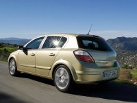 Opel Astra Hatchback 5-door. (H) 1.6 Easytronic (105hp) photo, Opel Astra Hatchback 5-door. (H) 1.6 Easytronic (105hp) photos, Opel Astra Hatchback 5-door. (H) 1.6 Easytronic (105hp) picture, Opel Astra Hatchback 5-door. (H) 1.6 Easytronic (105hp) pictures, Opel photos, Opel pictures, image Opel, Opel images