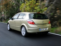 Opel Astra Hatchback 5-door. (H) AT 1.8 (125hp) photo, Opel Astra Hatchback 5-door. (H) AT 1.8 (125hp) photos, Opel Astra Hatchback 5-door. (H) AT 1.8 (125hp) picture, Opel Astra Hatchback 5-door. (H) AT 1.8 (125hp) pictures, Opel photos, Opel pictures, image Opel, Opel images