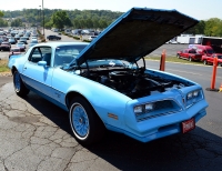 Pontiac Firebird Esprit Skybird coupe 2-door (2 generation) 3.8 MT (117hp) photo, Pontiac Firebird Esprit Skybird coupe 2-door (2 generation) 3.8 MT (117hp) photos, Pontiac Firebird Esprit Skybird coupe 2-door (2 generation) 3.8 MT (117hp) picture, Pontiac Firebird Esprit Skybird coupe 2-door (2 generation) 3.8 MT (117hp) pictures, Pontiac photos, Pontiac pictures, image Pontiac, Pontiac images