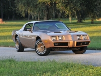 Pontiac Firebird Formula coupe 2-door (2 generation) 5.0 MT (127hp) photo, Pontiac Firebird Formula coupe 2-door (2 generation) 5.0 MT (127hp) photos, Pontiac Firebird Formula coupe 2-door (2 generation) 5.0 MT (127hp) picture, Pontiac Firebird Formula coupe 2-door (2 generation) 5.0 MT (127hp) pictures, Pontiac photos, Pontiac pictures, image Pontiac, Pontiac images