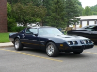 Pontiac Firebird Formula coupe 2-door (2 generation) 5.0 MT (127hp) photo, Pontiac Firebird Formula coupe 2-door (2 generation) 5.0 MT (127hp) photos, Pontiac Firebird Formula coupe 2-door (2 generation) 5.0 MT (127hp) picture, Pontiac Firebird Formula coupe 2-door (2 generation) 5.0 MT (127hp) pictures, Pontiac photos, Pontiac pictures, image Pontiac, Pontiac images