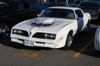 Pontiac Firebird Trans Am with 2-door (2 generation) 6.6 MT (223hp) photo, Pontiac Firebird Trans Am with 2-door (2 generation) 6.6 MT (223hp) photos, Pontiac Firebird Trans Am with 2-door (2 generation) 6.6 MT (223hp) picture, Pontiac Firebird Trans Am with 2-door (2 generation) 6.6 MT (223hp) pictures, Pontiac photos, Pontiac pictures, image Pontiac, Pontiac images