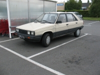 Renault 11 Hatchback 5-door. (1 generation) 1.4 MT (60 HP) photo, Renault 11 Hatchback 5-door. (1 generation) 1.4 MT (60 HP) photos, Renault 11 Hatchback 5-door. (1 generation) 1.4 MT (60 HP) picture, Renault 11 Hatchback 5-door. (1 generation) 1.4 MT (60 HP) pictures, Renault photos, Renault pictures, image Renault, Renault images