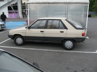 Renault 11 Hatchback 5-door. (1 generation) 1.4 MT (60 HP) photo, Renault 11 Hatchback 5-door. (1 generation) 1.4 MT (60 HP) photos, Renault 11 Hatchback 5-door. (1 generation) 1.4 MT (60 HP) picture, Renault 11 Hatchback 5-door. (1 generation) 1.4 MT (60 HP) pictures, Renault photos, Renault pictures, image Renault, Renault images