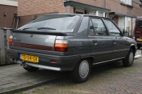 Renault 11 Hatchback 5-door. (2 generation) 1.4 5MT (68hp) photo, Renault 11 Hatchback 5-door. (2 generation) 1.4 5MT (68hp) photos, Renault 11 Hatchback 5-door. (2 generation) 1.4 5MT (68hp) picture, Renault 11 Hatchback 5-door. (2 generation) 1.4 5MT (68hp) pictures, Renault photos, Renault pictures, image Renault, Renault images