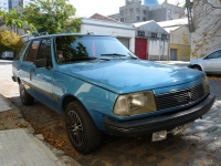 Renault 18 Estate (1 generation) 1.4 MT (64hp) photo, Renault 18 Estate (1 generation) 1.4 MT (64hp) photos, Renault 18 Estate (1 generation) 1.4 MT (64hp) picture, Renault 18 Estate (1 generation) 1.4 MT (64hp) pictures, Renault photos, Renault pictures, image Renault, Renault images