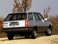 Renault 18 Estate (1 generation) 1.6 AWD MT (72hp) photo, Renault 18 Estate (1 generation) 1.6 AWD MT (72hp) photos, Renault 18 Estate (1 generation) 1.6 AWD MT (72hp) picture, Renault 18 Estate (1 generation) 1.6 AWD MT (72hp) pictures, Renault photos, Renault pictures, image Renault, Renault images