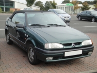 Renault 19 Convertible (2 generation) 1.8 MT (135hp) photo, Renault 19 Convertible (2 generation) 1.8 MT (135hp) photos, Renault 19 Convertible (2 generation) 1.8 MT (135hp) picture, Renault 19 Convertible (2 generation) 1.8 MT (135hp) pictures, Renault photos, Renault pictures, image Renault, Renault images