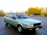 Renault 30 Hatchback (1 generation) 2.7 AT photo, Renault 30 Hatchback (1 generation) 2.7 AT photos, Renault 30 Hatchback (1 generation) 2.7 AT picture, Renault 30 Hatchback (1 generation) 2.7 AT pictures, Renault photos, Renault pictures, image Renault, Renault images