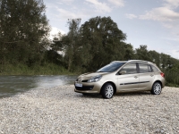 Renault Clio Estate (3rd generation) 1.6 AT (111hp) photo, Renault Clio Estate (3rd generation) 1.6 AT (111hp) photos, Renault Clio Estate (3rd generation) 1.6 AT (111hp) picture, Renault Clio Estate (3rd generation) 1.6 AT (111hp) pictures, Renault photos, Renault pictures, image Renault, Renault images