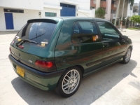 Renault Clio Hatchback 3-door (1 generation) 1.4 AT (80 HP) photo, Renault Clio Hatchback 3-door (1 generation) 1.4 AT (80 HP) photos, Renault Clio Hatchback 3-door (1 generation) 1.4 AT (80 HP) picture, Renault Clio Hatchback 3-door (1 generation) 1.4 AT (80 HP) pictures, Renault photos, Renault pictures, image Renault, Renault images