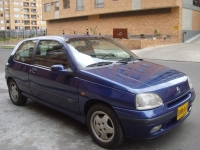 Renault Clio Hatchback 3-door (1 generation) 1.4 AT (80 HP) photo, Renault Clio Hatchback 3-door (1 generation) 1.4 AT (80 HP) photos, Renault Clio Hatchback 3-door (1 generation) 1.4 AT (80 HP) picture, Renault Clio Hatchback 3-door (1 generation) 1.4 AT (80 HP) pictures, Renault photos, Renault pictures, image Renault, Renault images