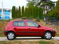 Renault Clio Hatchback 5-door. (2 generation) 1.4 AT (75hp) photo, Renault Clio Hatchback 5-door. (2 generation) 1.4 AT (75hp) photos, Renault Clio Hatchback 5-door. (2 generation) 1.4 AT (75hp) picture, Renault Clio Hatchback 5-door. (2 generation) 1.4 AT (75hp) pictures, Renault photos, Renault pictures, image Renault, Renault images