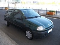 Renault Clio Hatchback 5-door. (2 generation) 1.4 AT (75hp) photo, Renault Clio Hatchback 5-door. (2 generation) 1.4 AT (75hp) photos, Renault Clio Hatchback 5-door. (2 generation) 1.4 AT (75hp) picture, Renault Clio Hatchback 5-door. (2 generation) 1.4 AT (75hp) pictures, Renault photos, Renault pictures, image Renault, Renault images