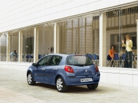 Renault Clio Hatchback 5-door. (3 generation) 1.5 dCi MT (86hp) photo, Renault Clio Hatchback 5-door. (3 generation) 1.5 dCi MT (86hp) photos, Renault Clio Hatchback 5-door. (3 generation) 1.5 dCi MT (86hp) picture, Renault Clio Hatchback 5-door. (3 generation) 1.5 dCi MT (86hp) pictures, Renault photos, Renault pictures, image Renault, Renault images