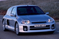 Renault Clio V6 Sport hatchback 2-door (2 generation) 3.0 T MT (226 HP) photo, Renault Clio V6 Sport hatchback 2-door (2 generation) 3.0 T MT (226 HP) photos, Renault Clio V6 Sport hatchback 2-door (2 generation) 3.0 T MT (226 HP) picture, Renault Clio V6 Sport hatchback 2-door (2 generation) 3.0 T MT (226 HP) pictures, Renault photos, Renault pictures, image Renault, Renault images