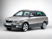 Skoda Fabia Combi Scout universal 5-door (5J) 1.4 TDI DPF MT (80 HP) photo, Skoda Fabia Combi Scout universal 5-door (5J) 1.4 TDI DPF MT (80 HP) photos, Skoda Fabia Combi Scout universal 5-door (5J) 1.4 TDI DPF MT (80 HP) picture, Skoda Fabia Combi Scout universal 5-door (5J) 1.4 TDI DPF MT (80 HP) pictures, Skoda photos, Skoda pictures, image Skoda, Skoda images