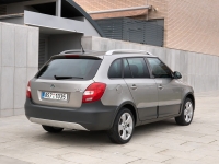 Skoda Fabia Combi Scout universal 5-door (5J) 1.4 TDI DPF MT (80 HP) photo, Skoda Fabia Combi Scout universal 5-door (5J) 1.4 TDI DPF MT (80 HP) photos, Skoda Fabia Combi Scout universal 5-door (5J) 1.4 TDI DPF MT (80 HP) picture, Skoda Fabia Combi Scout universal 5-door (5J) 1.4 TDI DPF MT (80 HP) pictures, Skoda photos, Skoda pictures, image Skoda, Skoda images