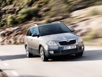 Skoda Fabia Combi Scout universal 5-door (5J) 1.9 TDI DPF MT (105 HP) photo, Skoda Fabia Combi Scout universal 5-door (5J) 1.9 TDI DPF MT (105 HP) photos, Skoda Fabia Combi Scout universal 5-door (5J) 1.9 TDI DPF MT (105 HP) picture, Skoda Fabia Combi Scout universal 5-door (5J) 1.9 TDI DPF MT (105 HP) pictures, Skoda photos, Skoda pictures, image Skoda, Skoda images